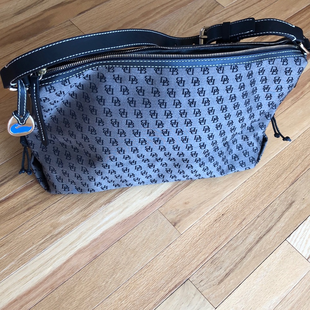 Large Dooney & Bourke Sac Purse